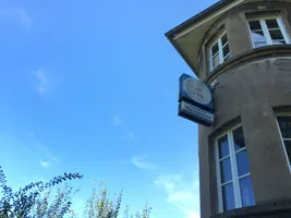 Buchcover: Grand Hotel Abgrund von Stuart Jeffries